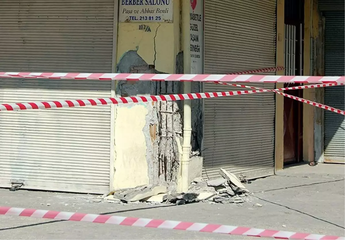 Binalarda Risk Tespiti Merdiven Altına İndi