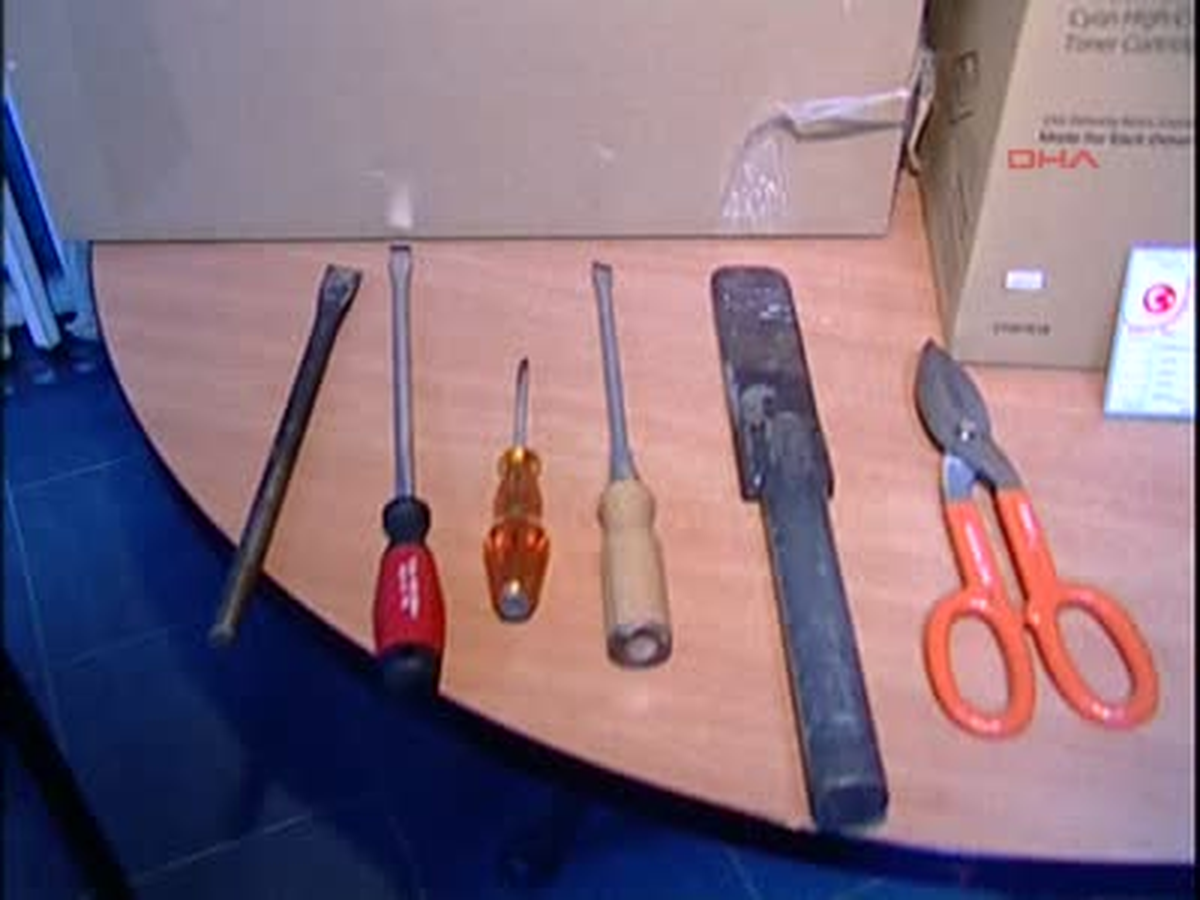 Ekgcezaevi Firarisi Suç Makinesi Yakalandı