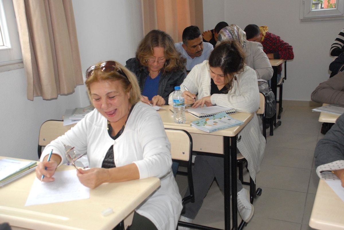 Fethiyeli Ninelerden Osmanlıca Kursuna İlgi