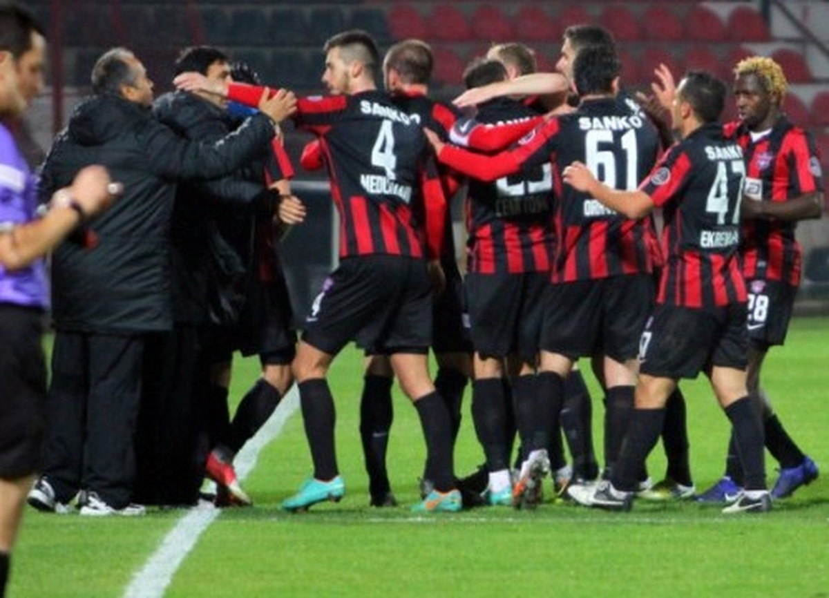 Gaziantepspor: 2, Bozüyükspor: 1
