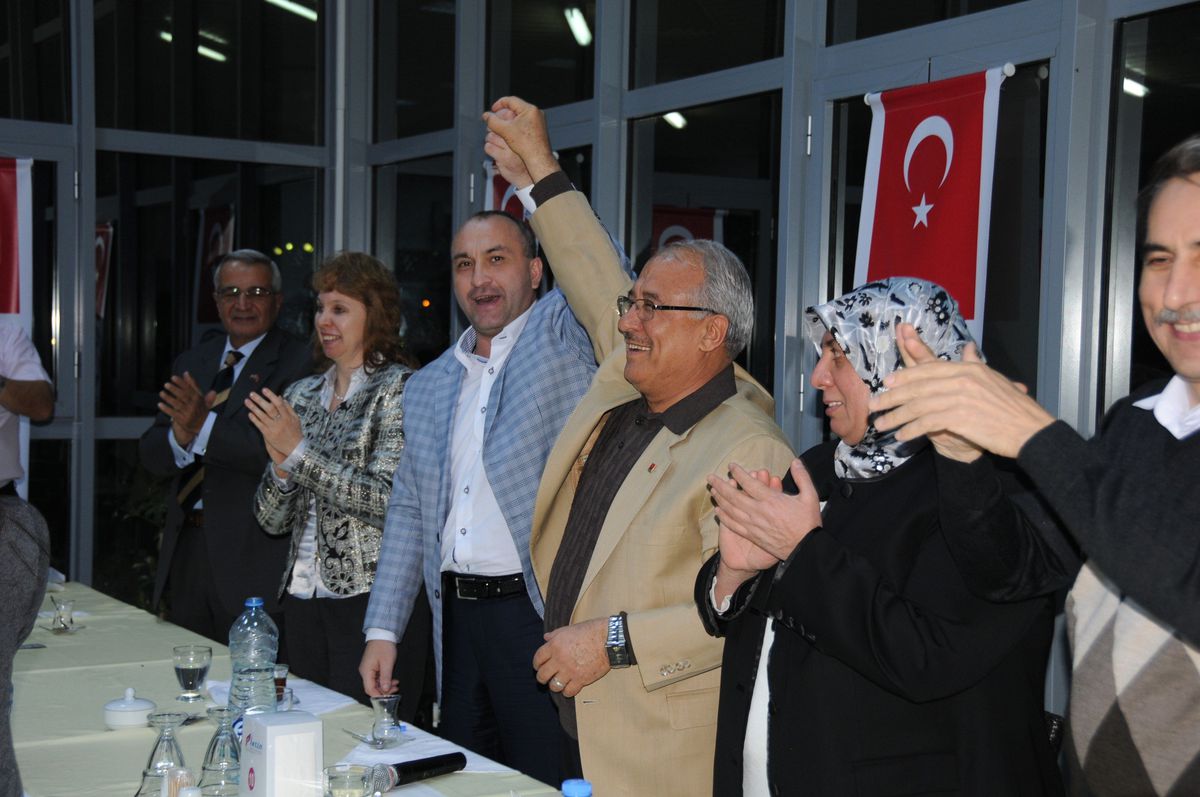 Kardeş Aznakaylılar Mutlu Ayrıldı