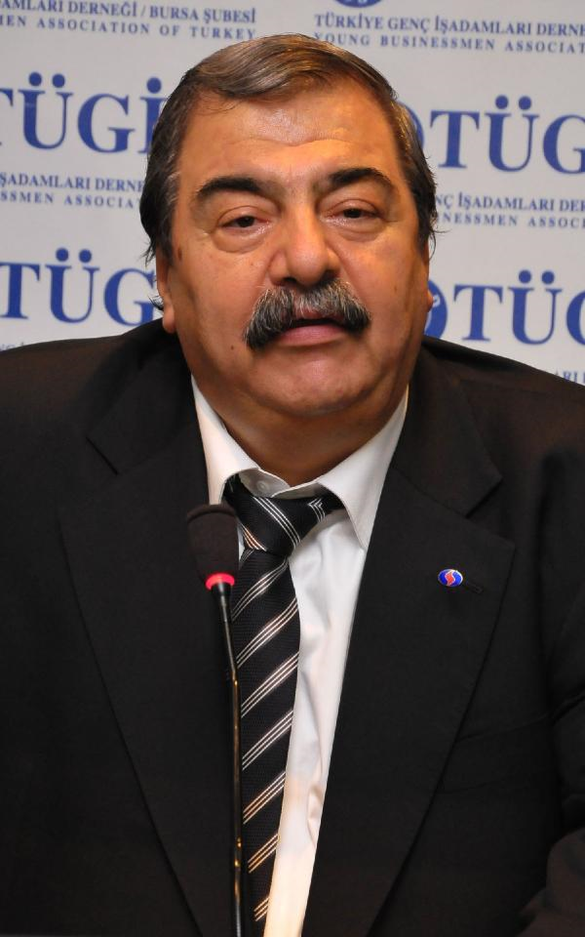 Konukoğlu; Başbakan Başarılı Şoför\'