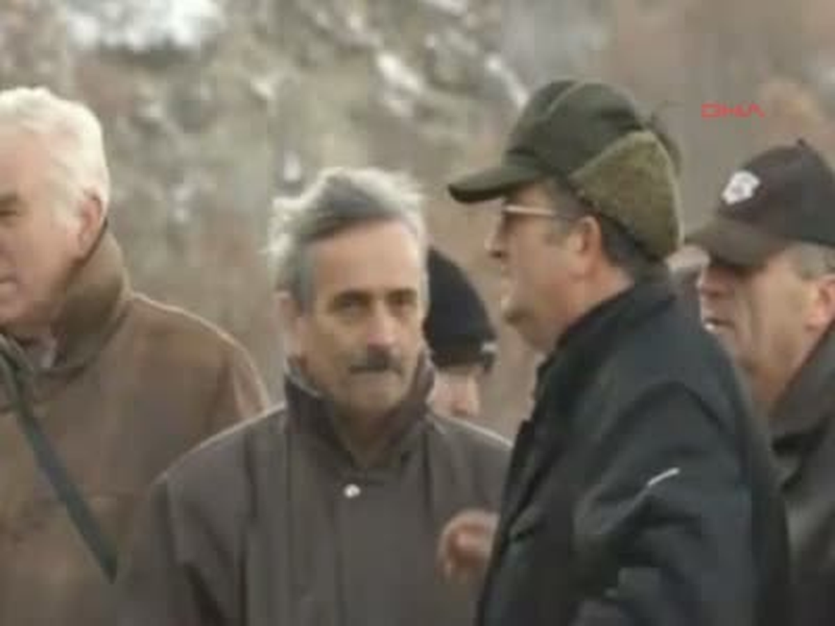 Kosova ile Sırbistan Arasındaki Sınır Geçidi Yarinye\'de Gerginlik