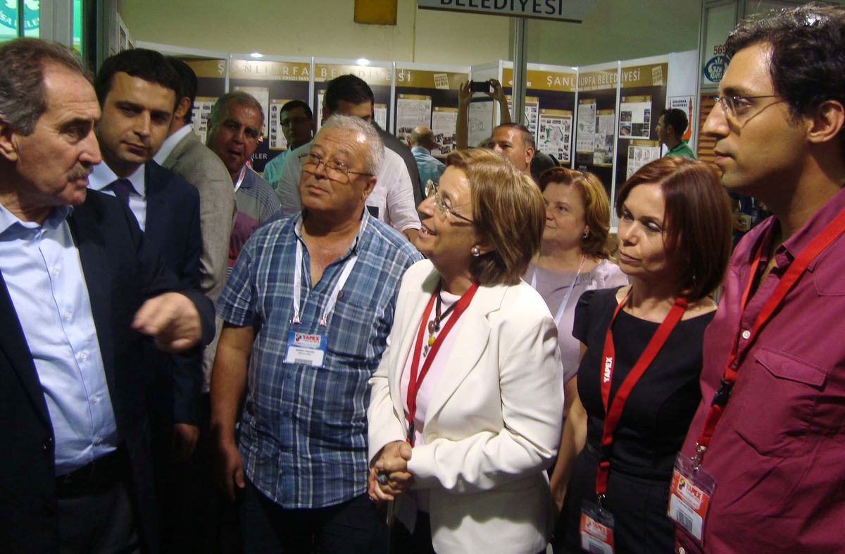 Kuşadası Belediyesi\'ne Kültürel Mirası Koruma Ödülü