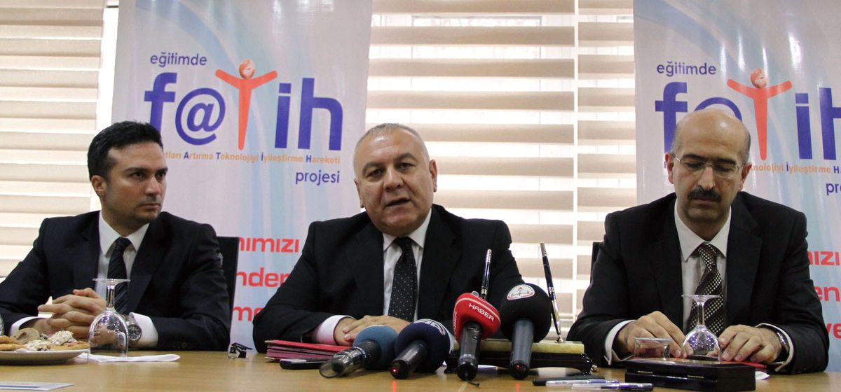 MEB\'in Açtığı "Tablet Bilgisayar Donanım ve Yazılım Alımı" İhalesini Vestel Kazandı
