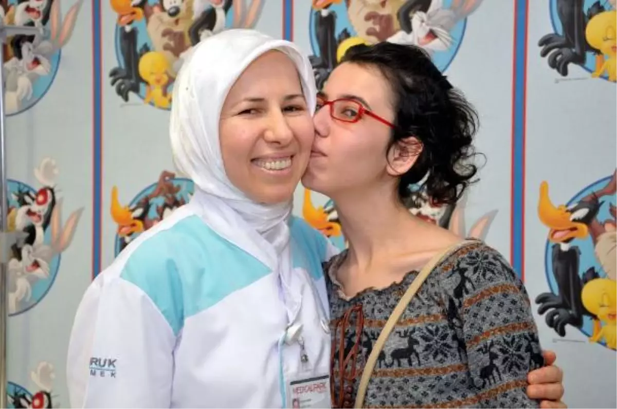 Ömrünü Kanserle Savaşa Adadı