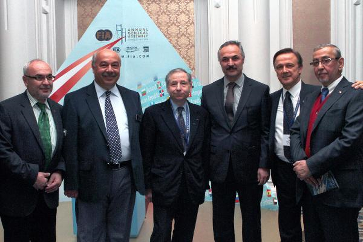 Otomobil Dünyasının Kalbi İstanbul\'da Atıyor
