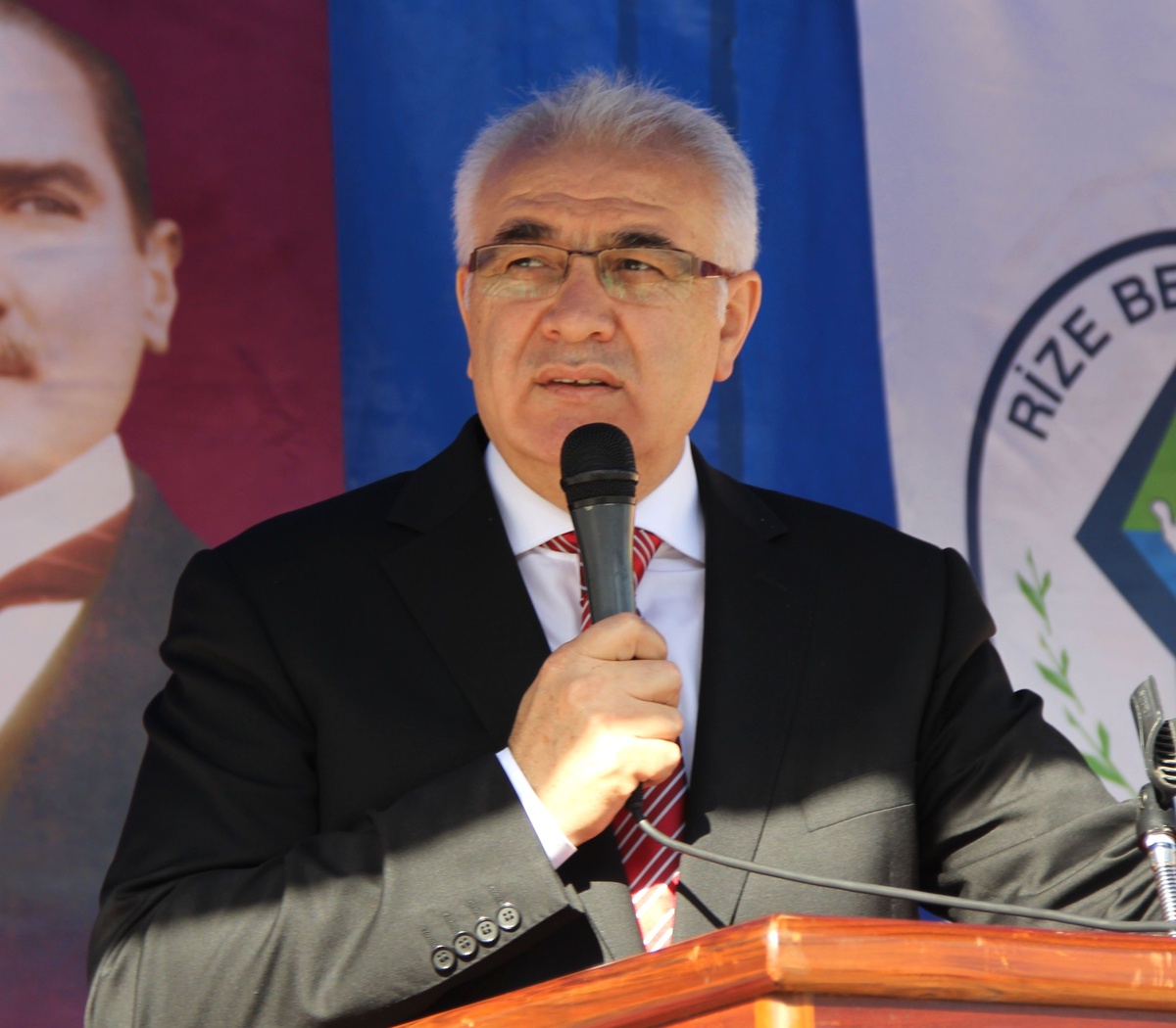 Rize Valisi Çakır: "Halk Eğitim Merkezi Kurslarının Vatandaşın Ayağına Gitmesini Önemsiyoruz"