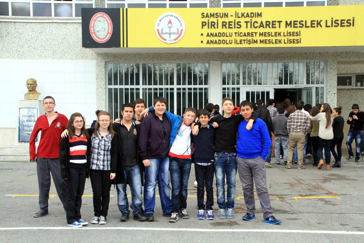 Serbest Kıyafete "Reis"Lik Yaptı