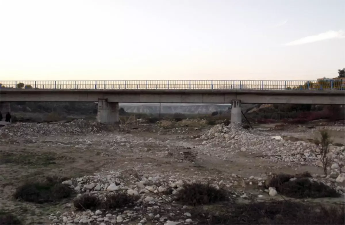 Yukarıköselerli Çiftçiler Köprüsü İnşaatı Tamamlandı