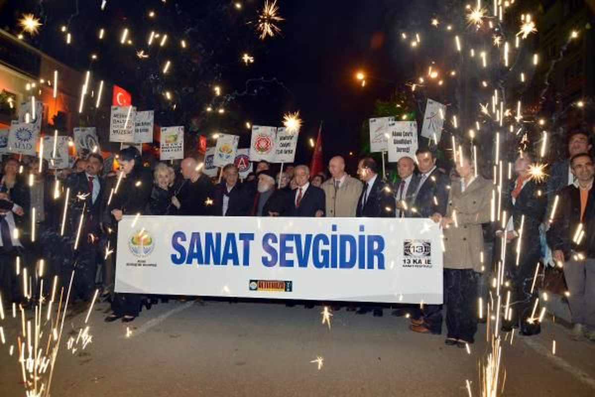 13 Kare Sanat Festivali\'ne Görkemli Açılış