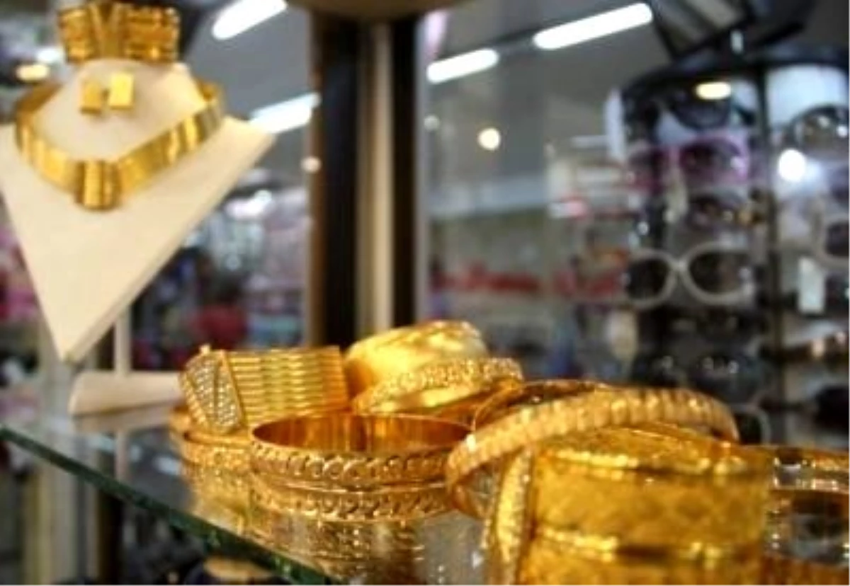 Altının Kilogramı 97 Bin 950 Liraya Geriledi