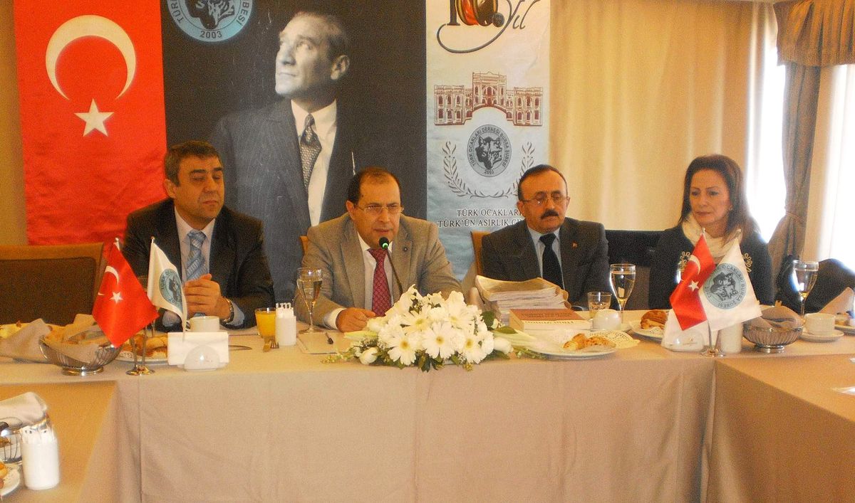 Anayasadan "Türk ve Türklük" Kavramının Çıkarılmasına 50 Bin İmzalı Tepki
