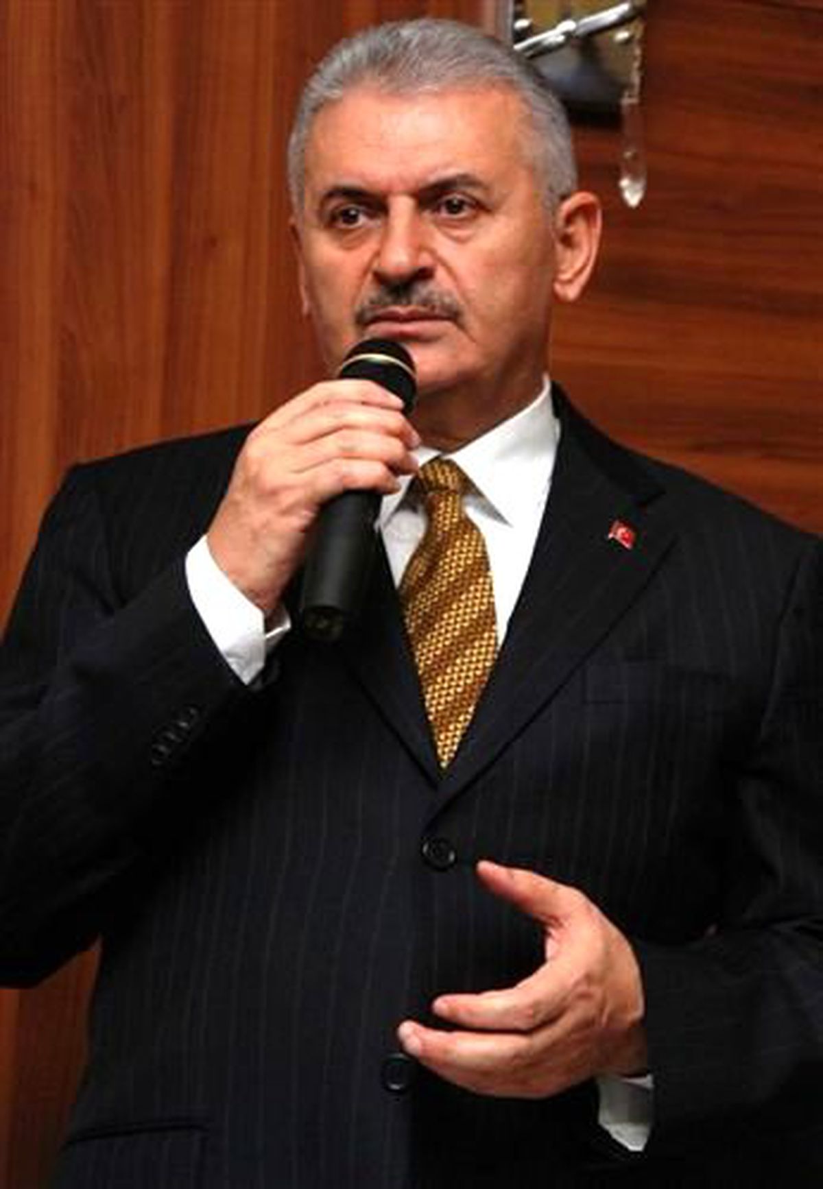 Bakan Yıldırım: Gaziantep-Halep Arası Hızlı Tren Hattı Yapılacak
