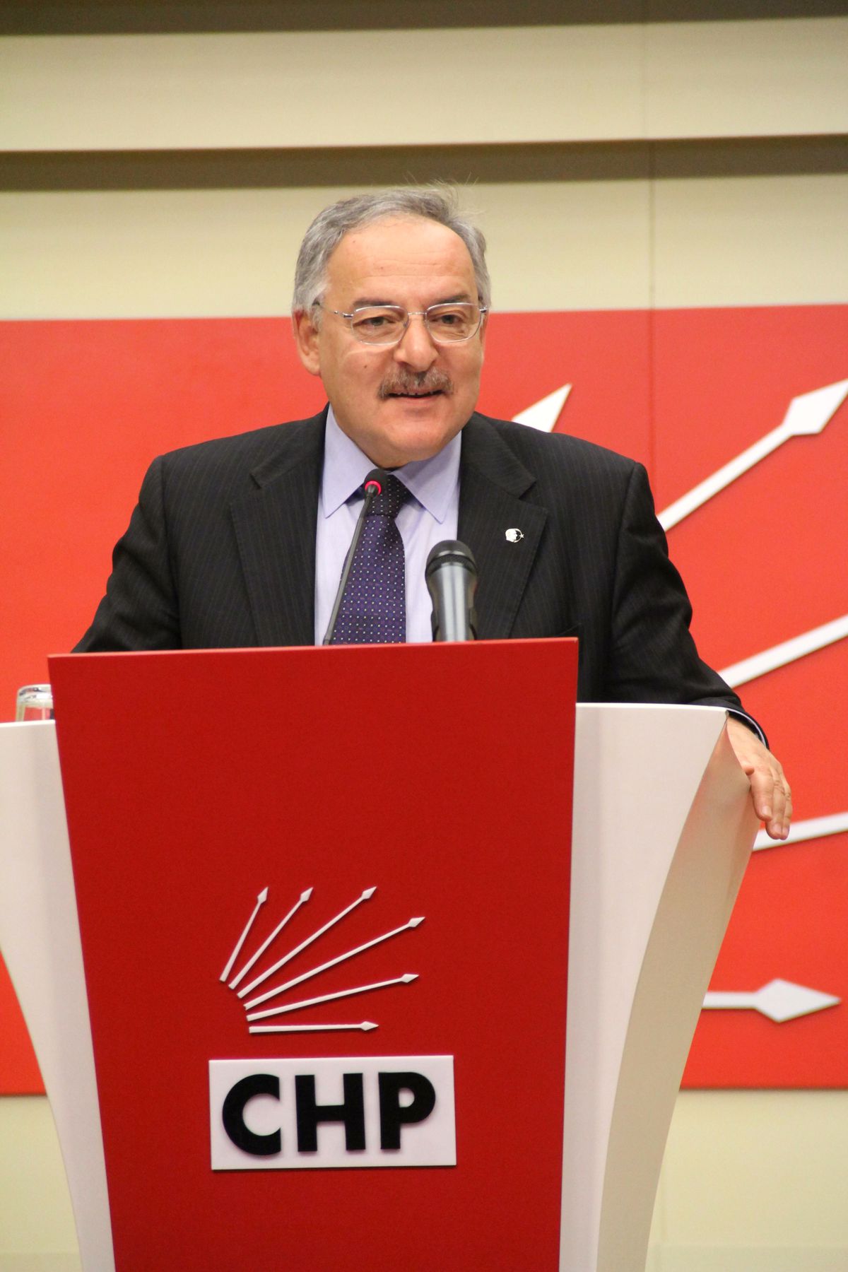 CHP Genel Başkan Yardımcısı Koç\'un Basın Toplantısı