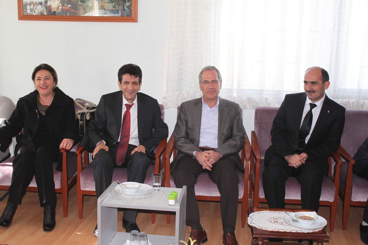 Dinar Huzurevinde Gelenek Bozulmadı