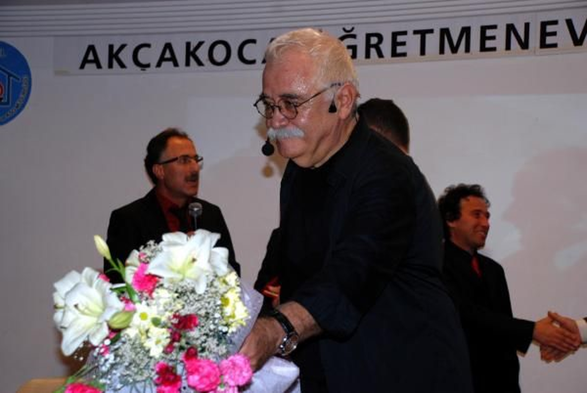 Düzce Levent Kırca: Ülkeyi Sanatsız Günler Bekliyor