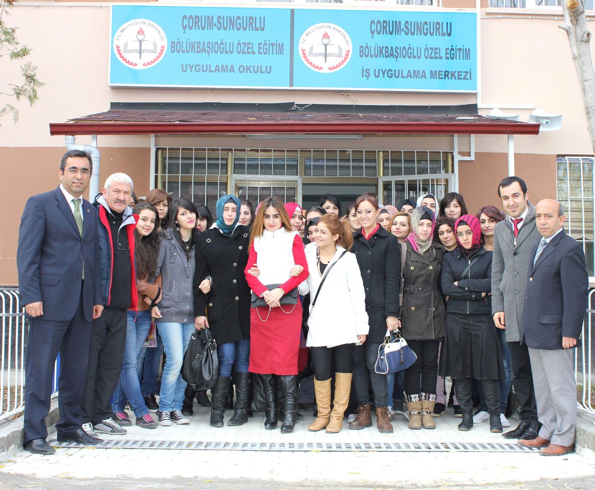 Engelli Öğrencileri Sevindirdiler