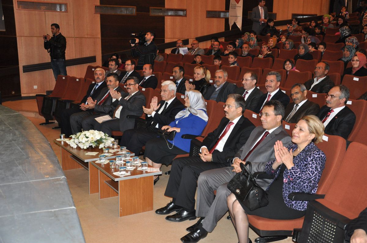 Engellilere Akülü Araba