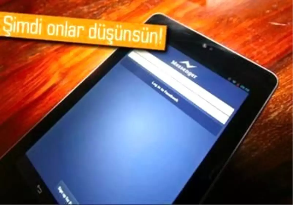 Facebook, Whatsapp\'a Rakip mi Oluyor?