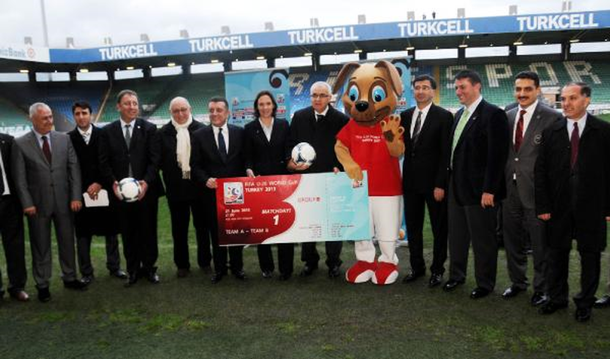 FIFA Heyeti Rize\'de İncelemelerde Bulundu