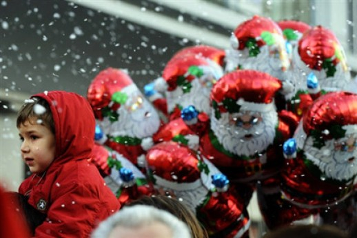 Fransız Ana Okulunda "Noel Baba\'ya Saygı" Tepkisi
