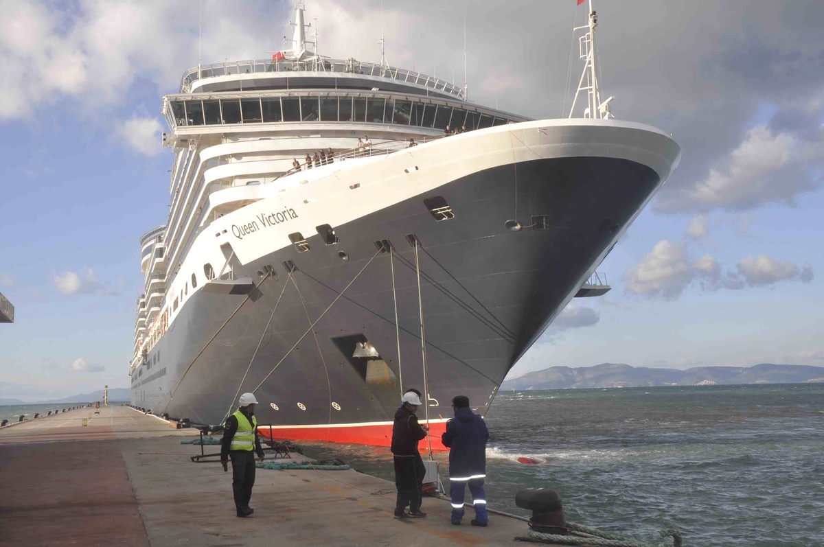 İngiliz Turist Tatil İçin Geldiği Kuşadası\'nda Hayatını Kaybetti