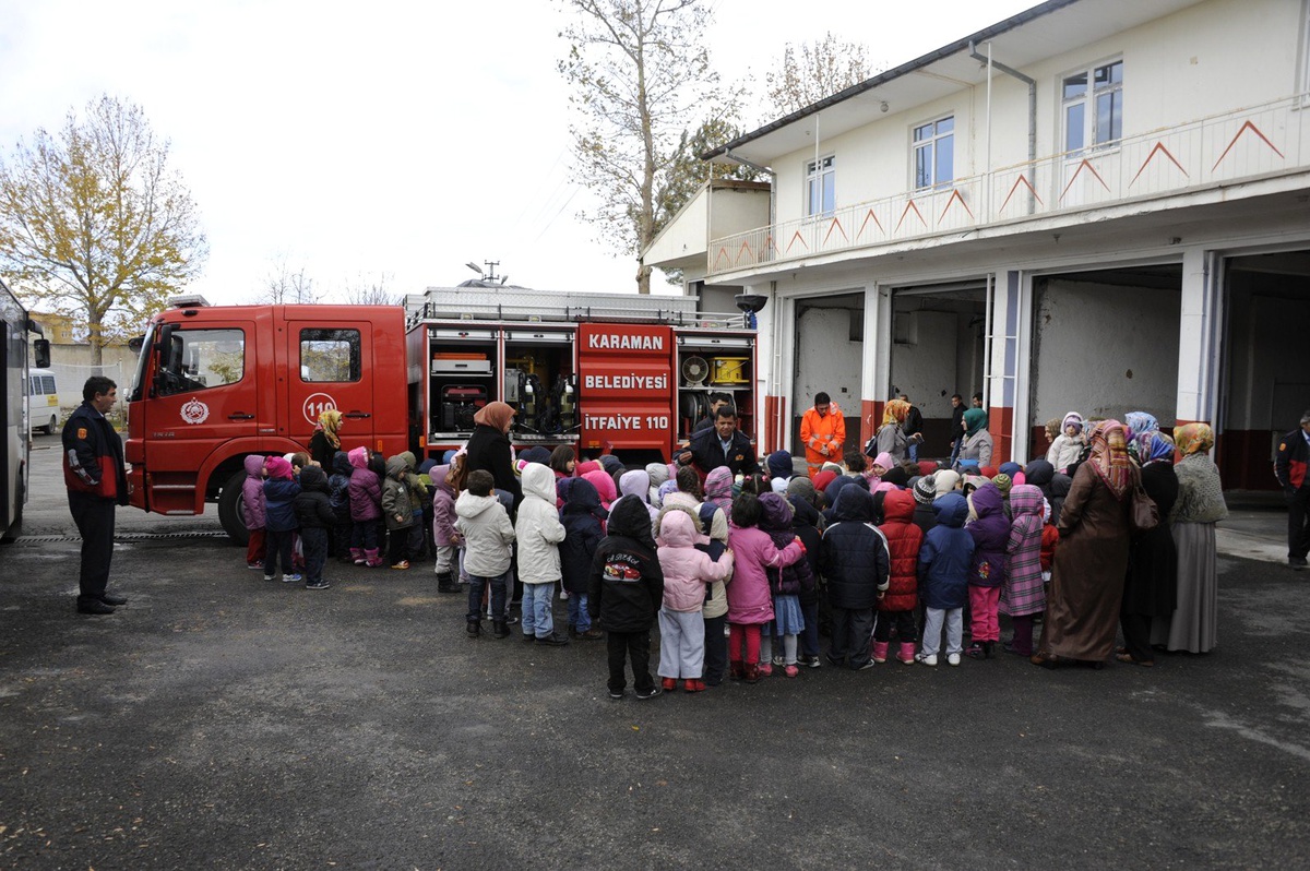 Karaman İtfaiyesinden Minik Öğrencilere Eğitim