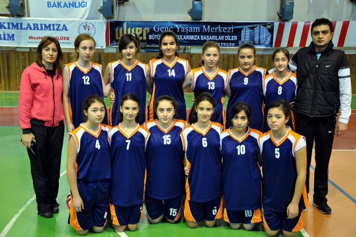 Kardelen Koleji Yıldız Kız ve Erkek Basketbol Takımları Finallerde