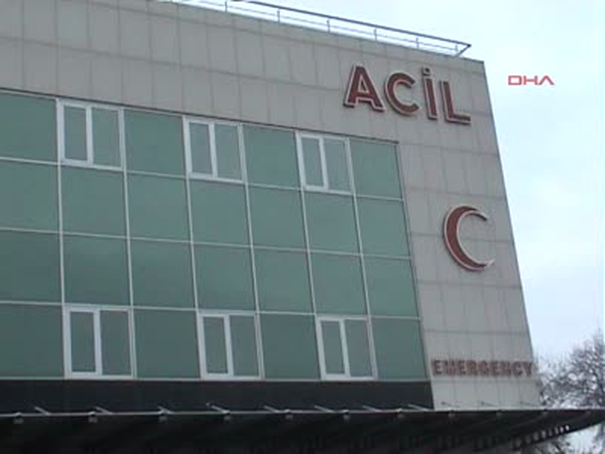 Kayseri\'de Buzlanma Kazası Otobüs Devrildi; 14 Yaralı Dha Yurt.