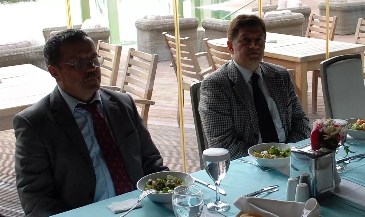 Kuran Kursu Öğretmenlerine Yemek