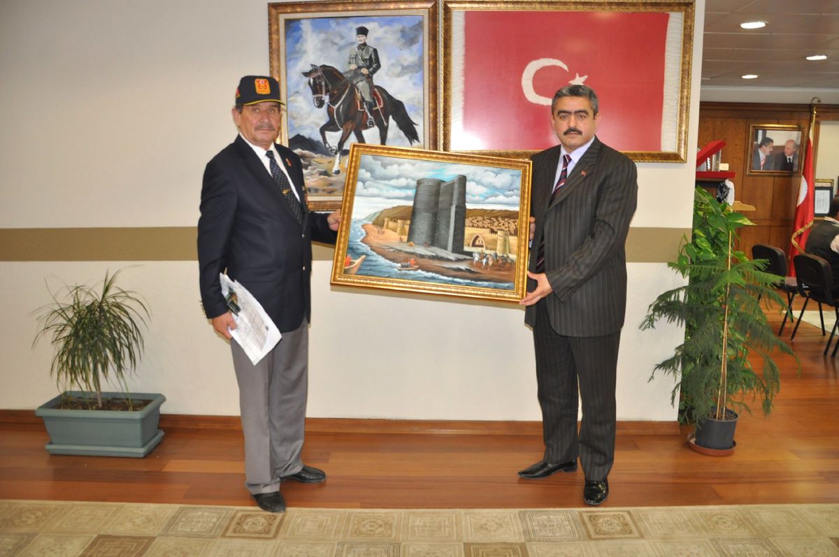 Muharip Gaziler\'den Başkan Alıcık\'a Kız Kalesi Tablosu