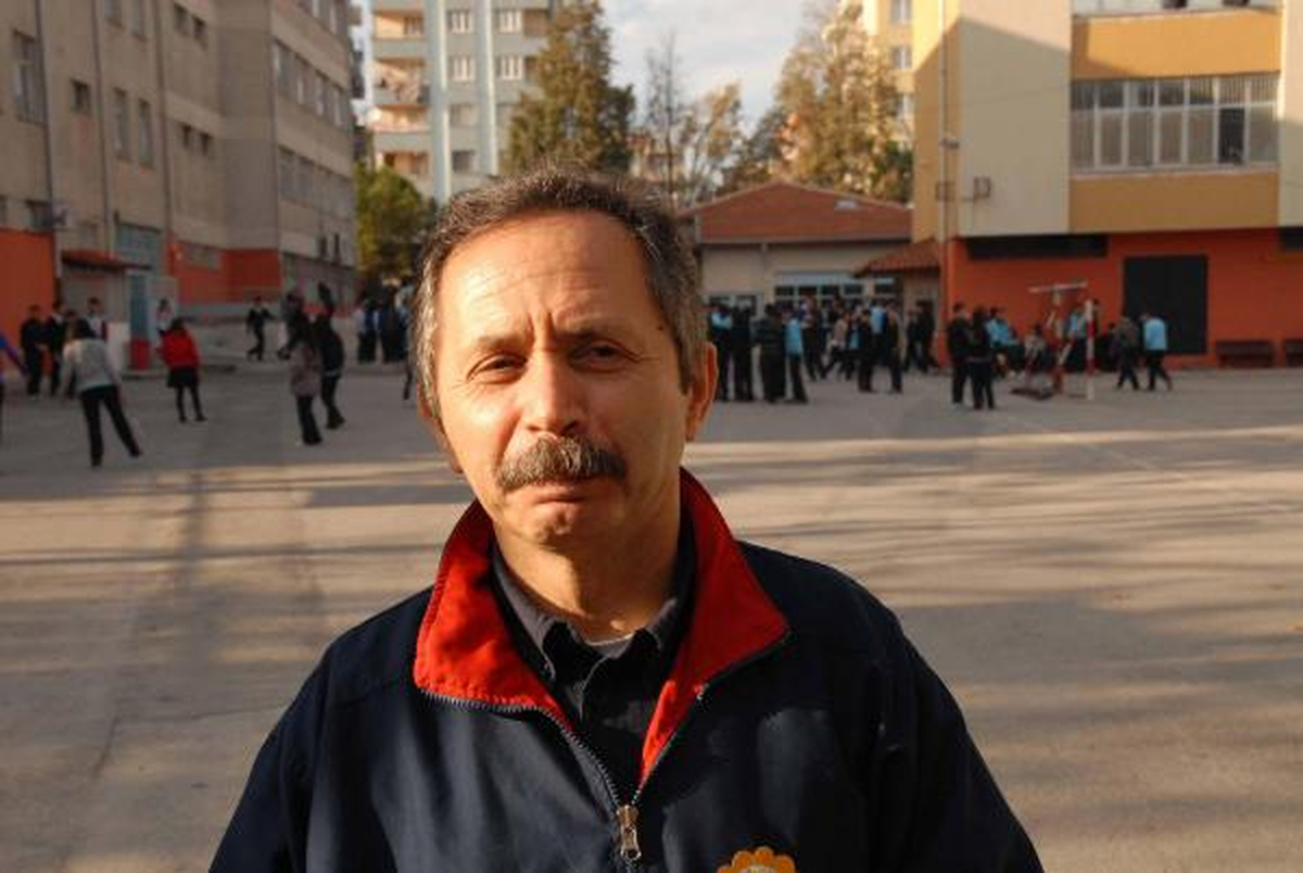 Öğretmenlerden Kot Pantolonlu Protesto