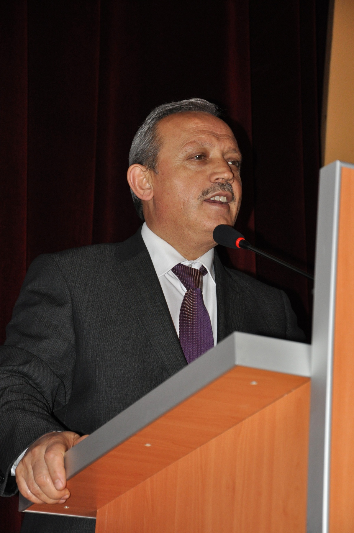 Rektör Aykaç; "Yeni Türk Ticaret Kanunu (Ttk) Kabul Edilmeden Önce Türkiye\'de Geniş Çaplı...