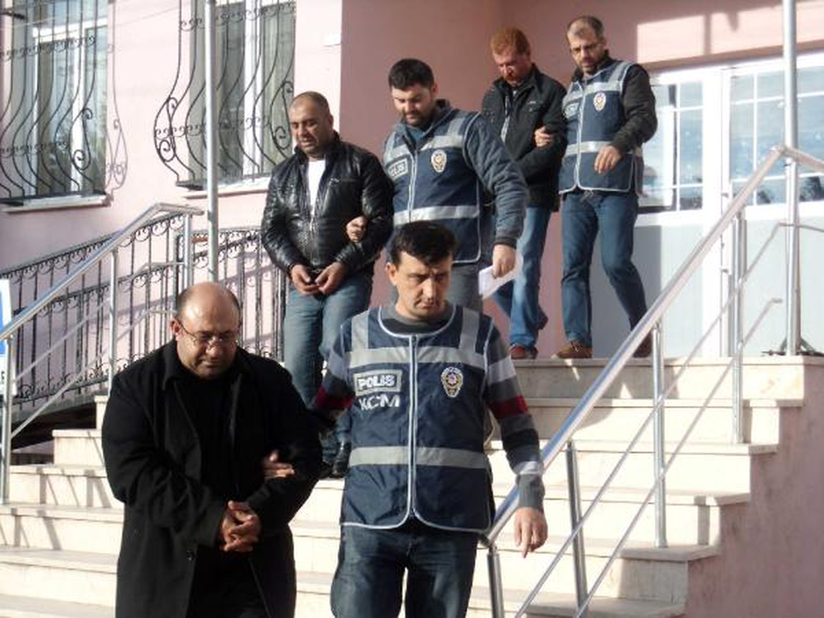 Sakarya\'da Uyuşturucu Satıcılarına Darbe