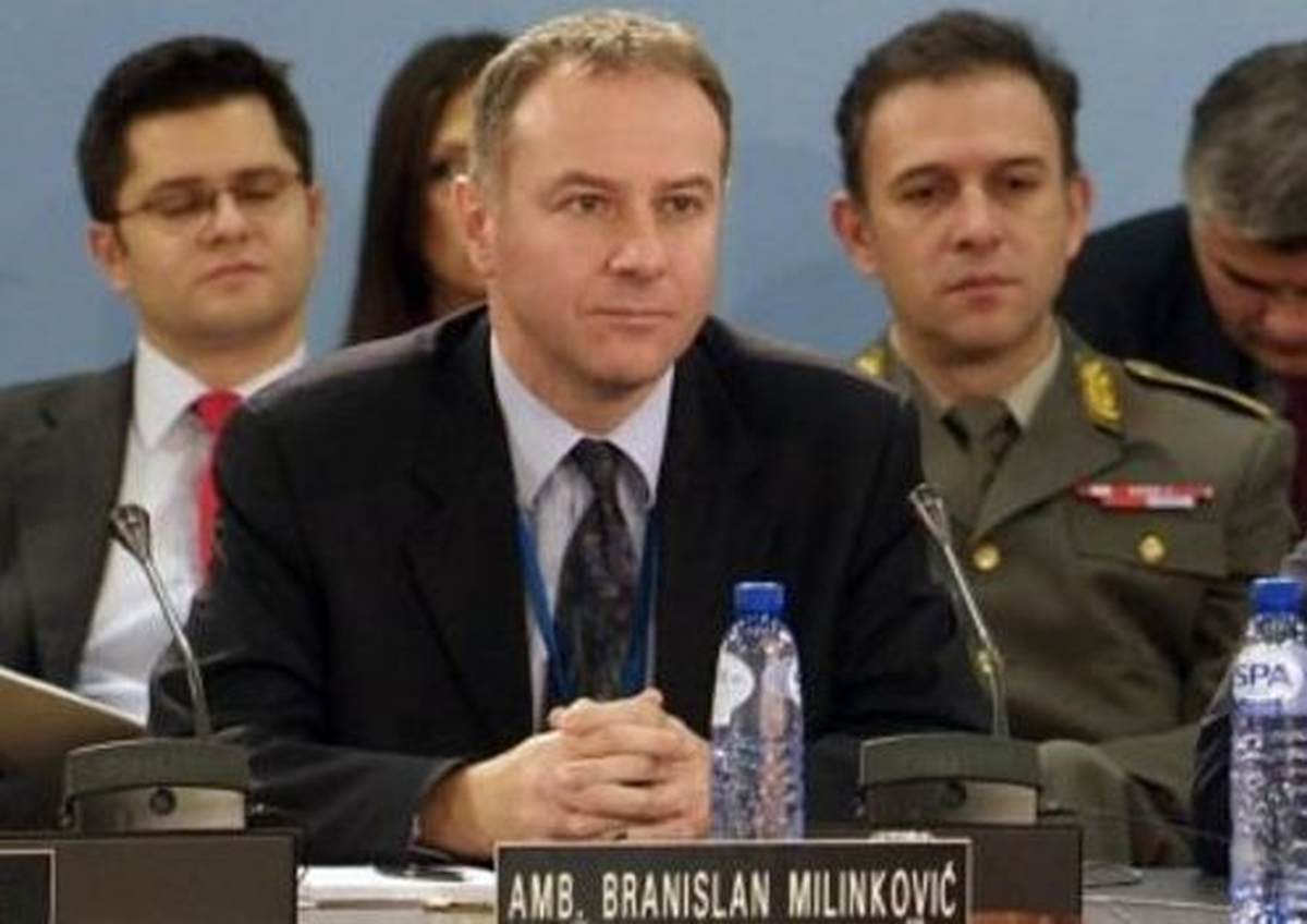 NATO Büyükelçisi İntihar Etti
