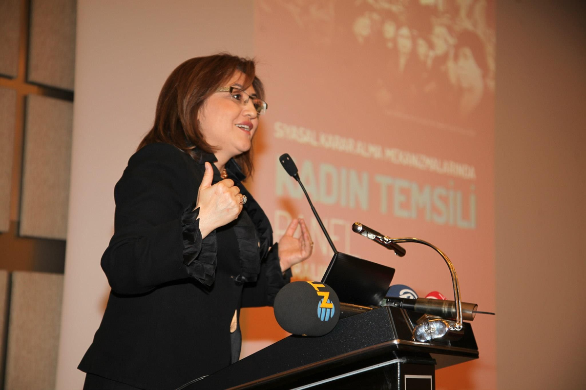 "Siyasal Karar Alma Mekanizmalarında Kadın Temsili" Paneli