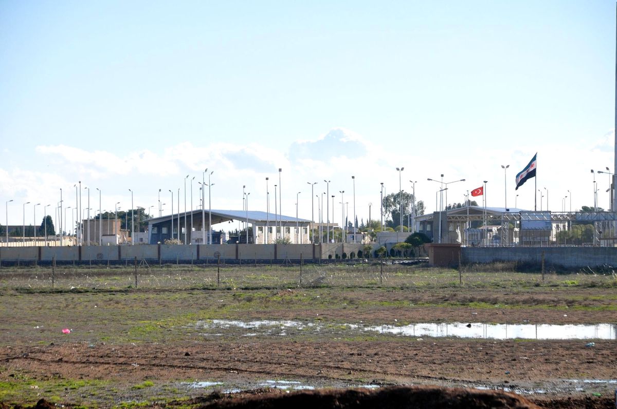 Suriye Jetleri Tellebyat\'ı Bombaladı