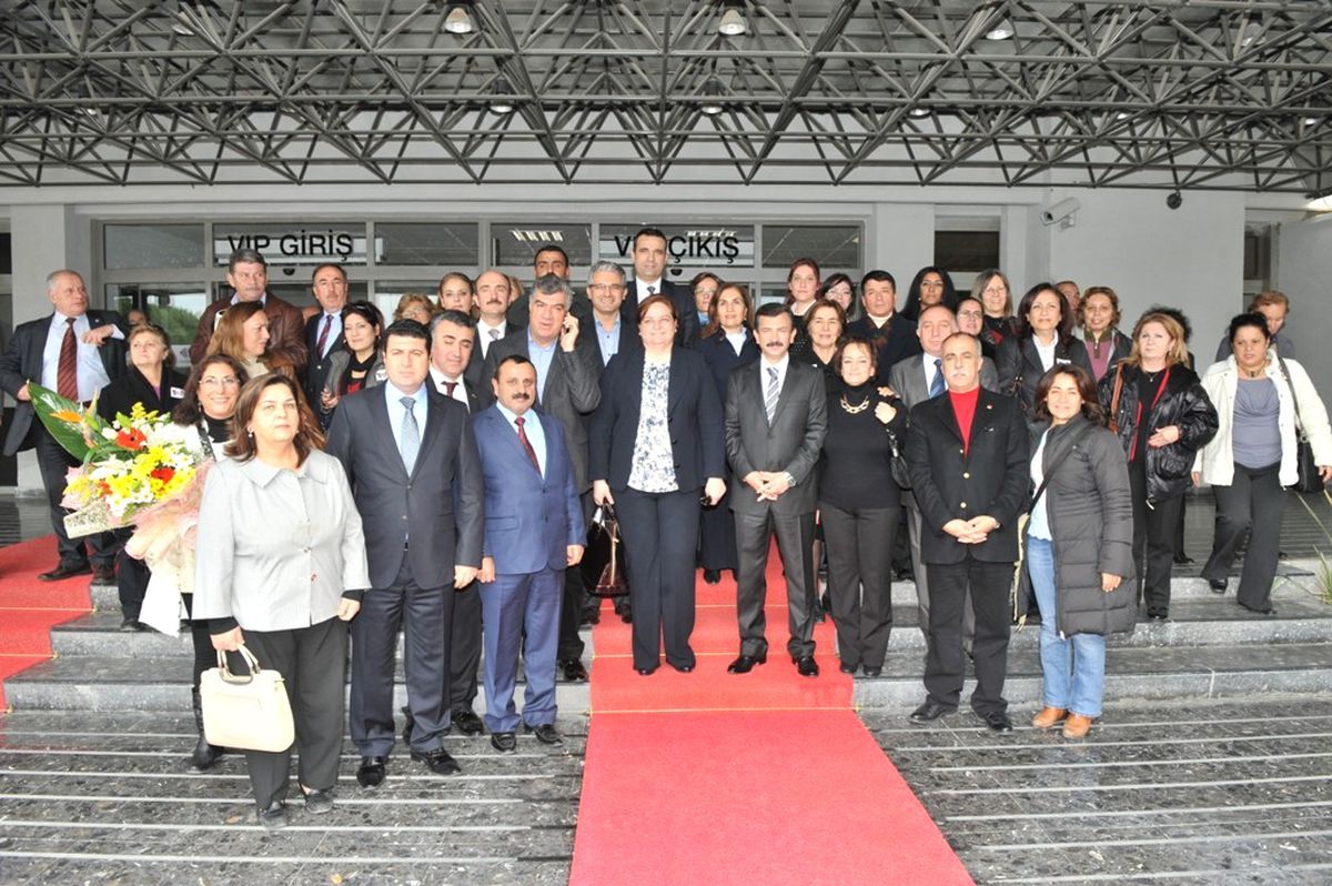 Tamaylıgil\'den Bucalı Kadınlara Panel