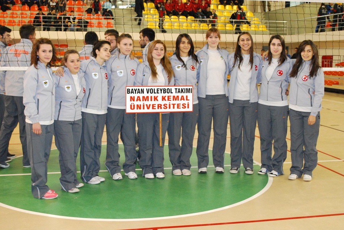 Üniversiteler Arası Voleybol Müsabakaları Başladı