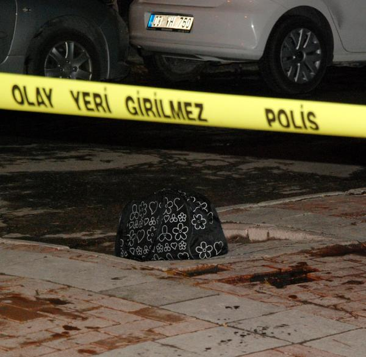 Unutulan Valiz ve Paket Korkuttu