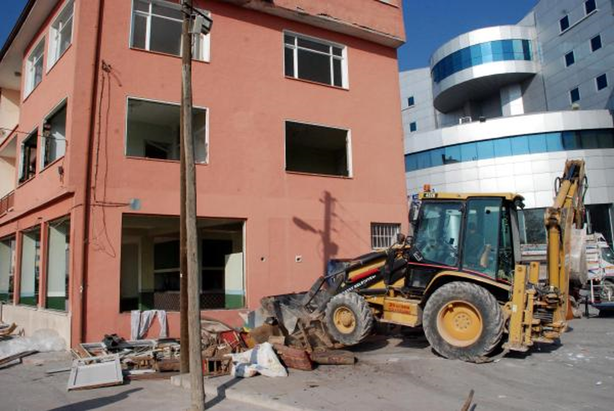 14 Yıl Sonra Mahkeme Kararıyla Yıkıldı