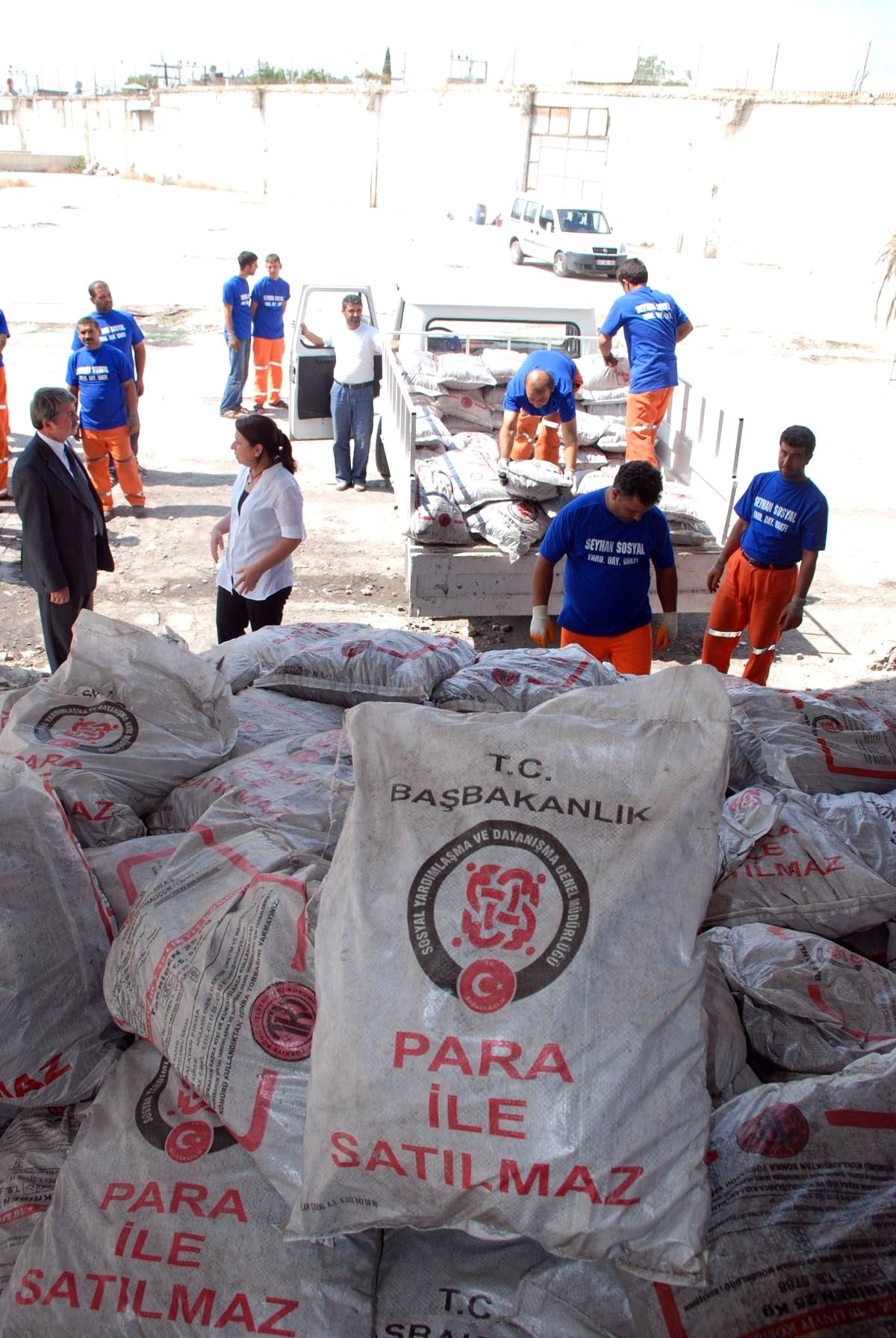 2 Milyon 38 Bin 133 Yoksul Aileye Kömür Yardımı