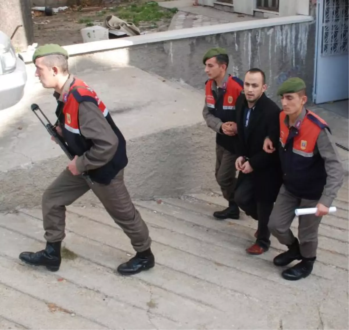 5 Kişiyi Öldüren Sanığına, 5 Kez Ağırlaştırılmış Ömür Boyu Hapis