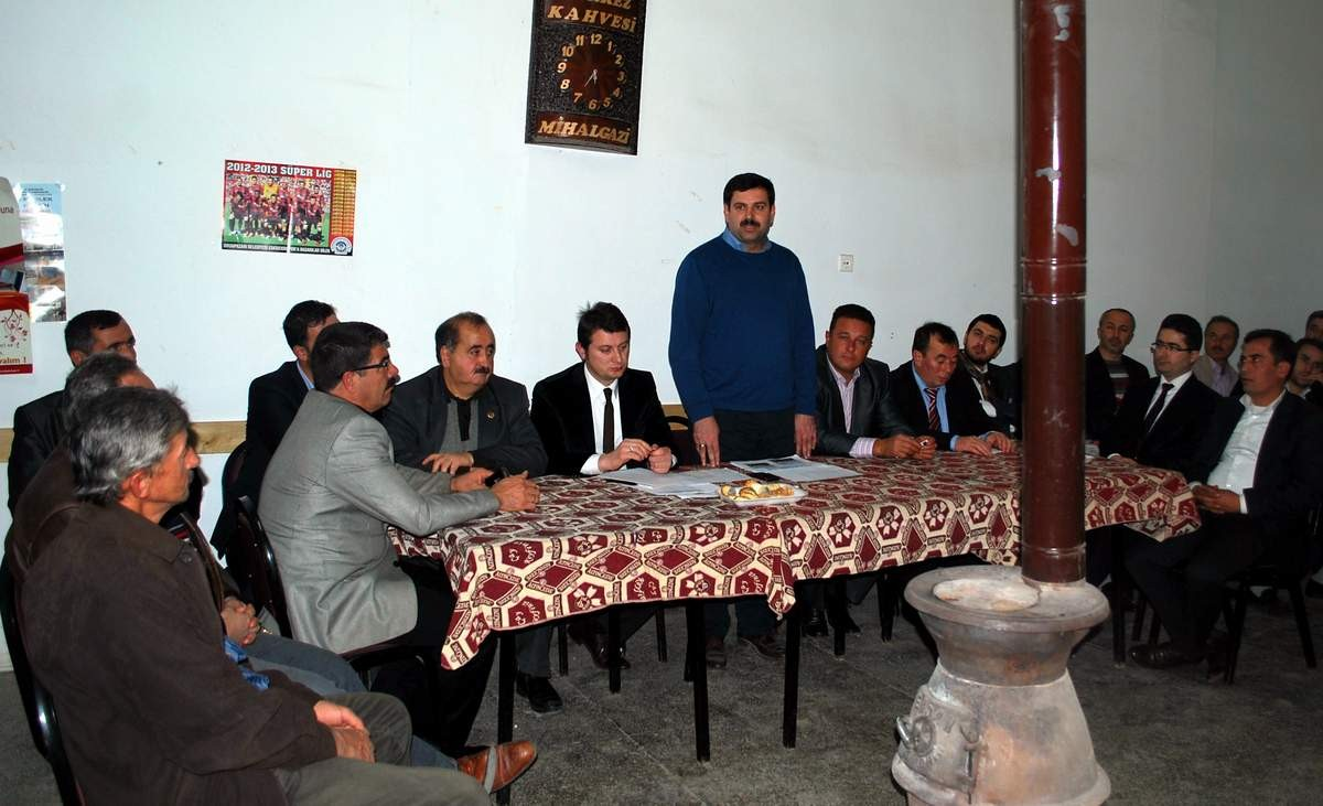 AK Parti İlçe Danışma Toplantısı Mihalgazi\'de Yapıldı