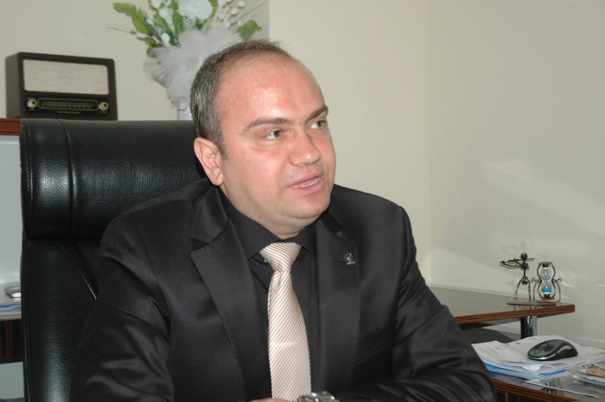 Ak Partili Mersinli \'Büyükşehir\'i Değerlendirdi