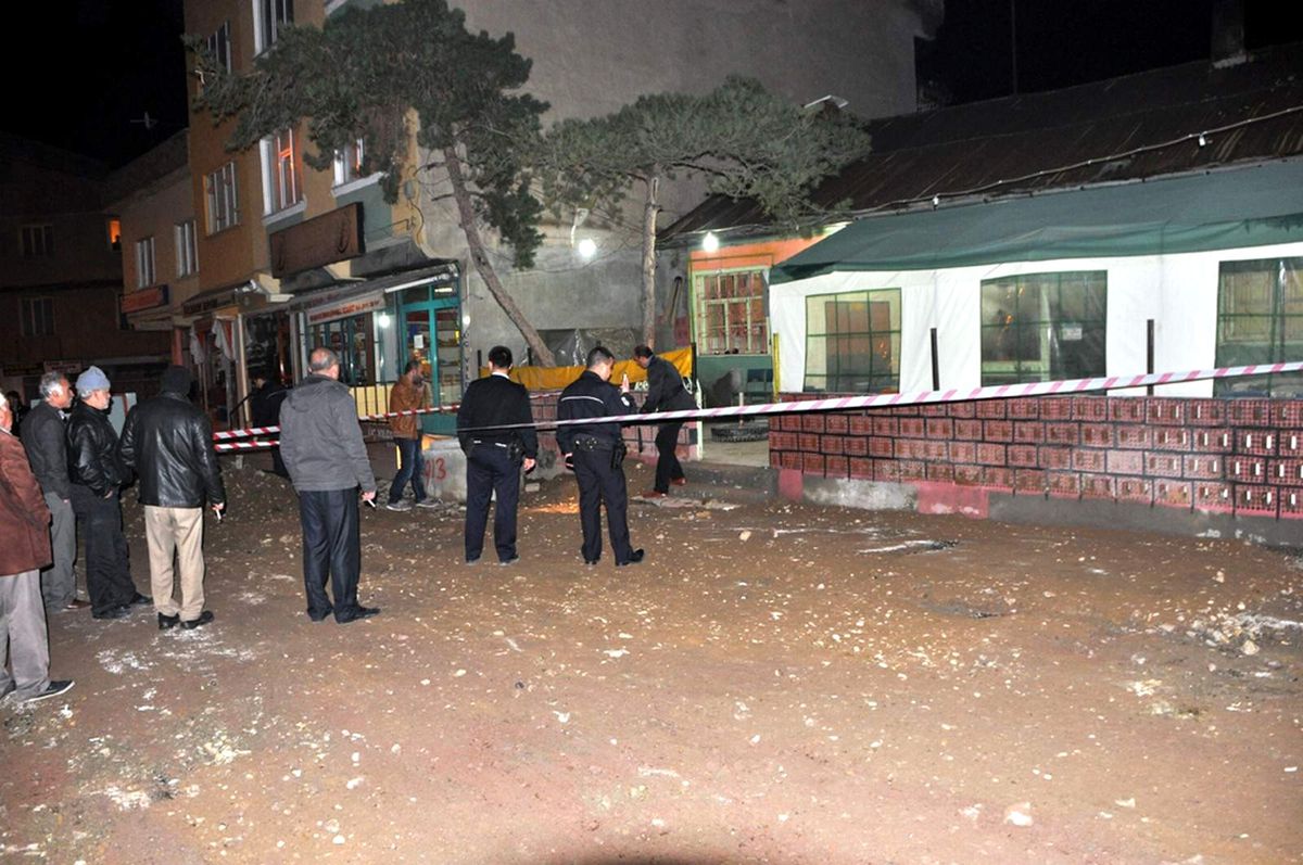 Askerden Gelen Genç, Av Tüfeğiyle Vuruldu