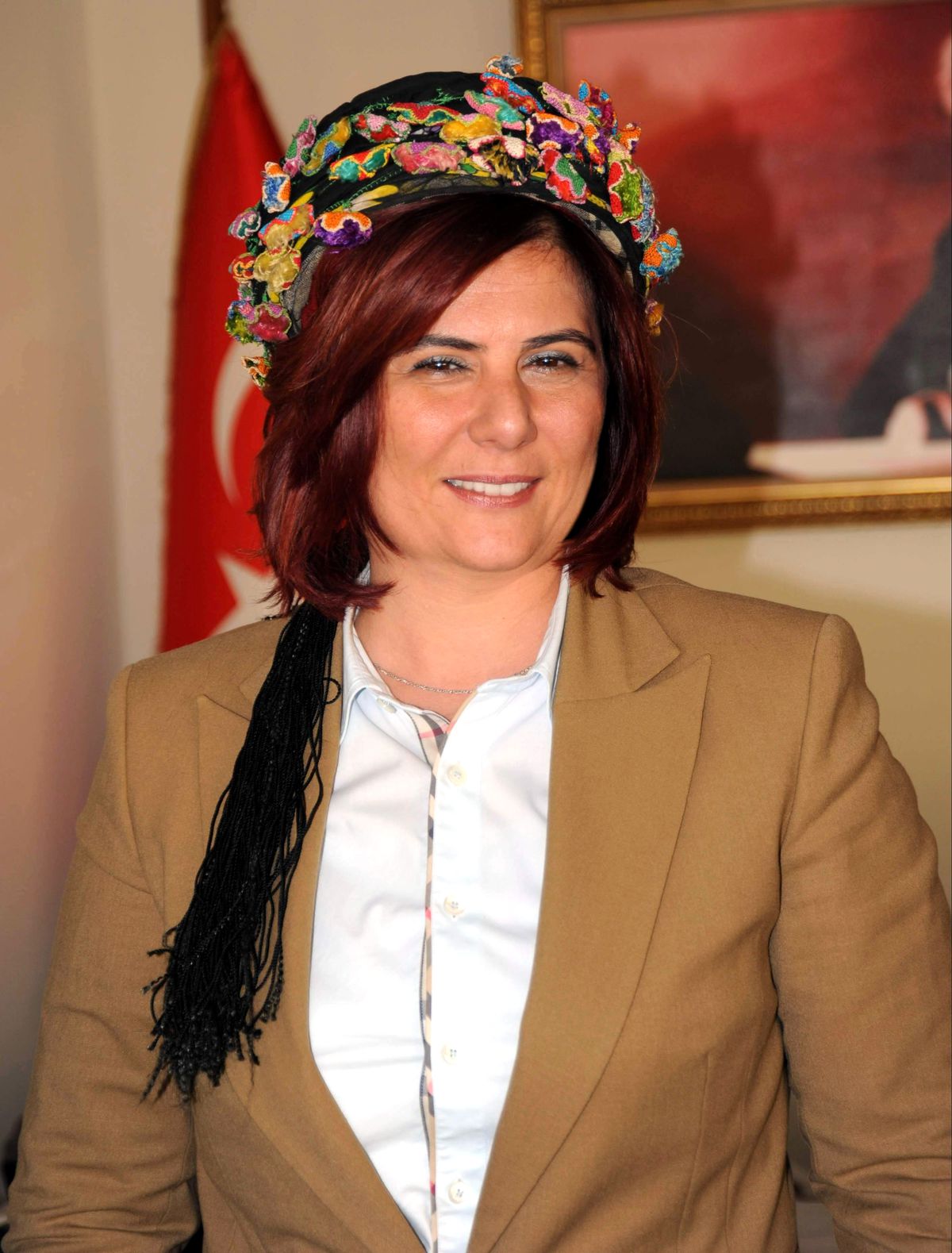 Aydınlı Bayanlar Başkan Çerçioğlu\'nu "Kadın Efe" İlan Etti