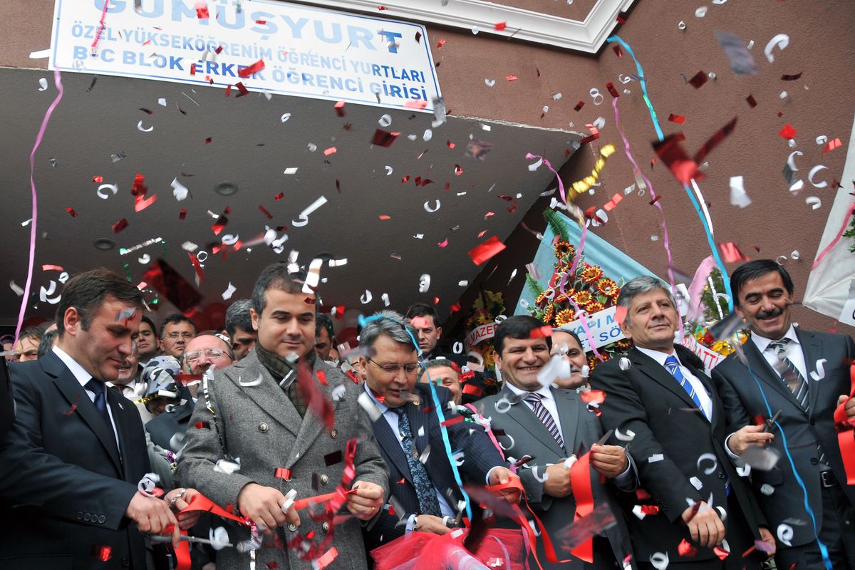 Bakan Suat Kılıç, Gümüşhane\'de Özel Öğrenci Yurdu Açılışına Katıldı