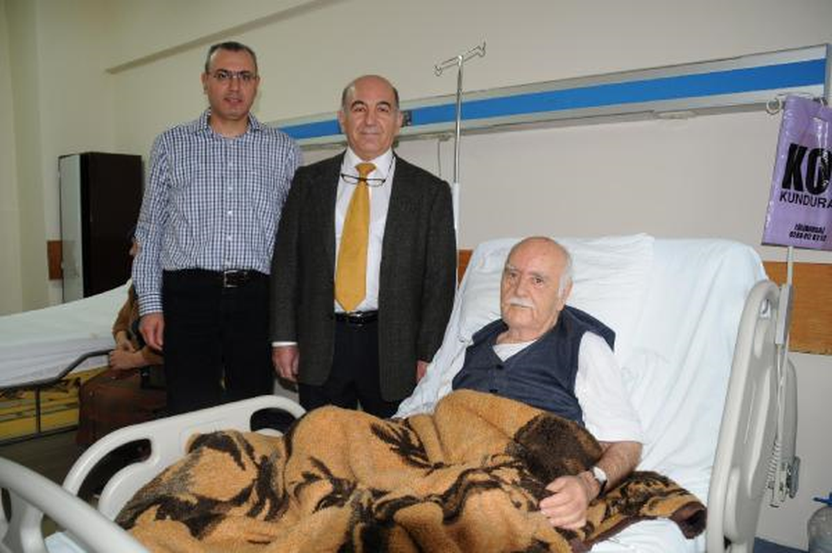 Dil Altı Zarından İdrar Yolu Yapıldı
